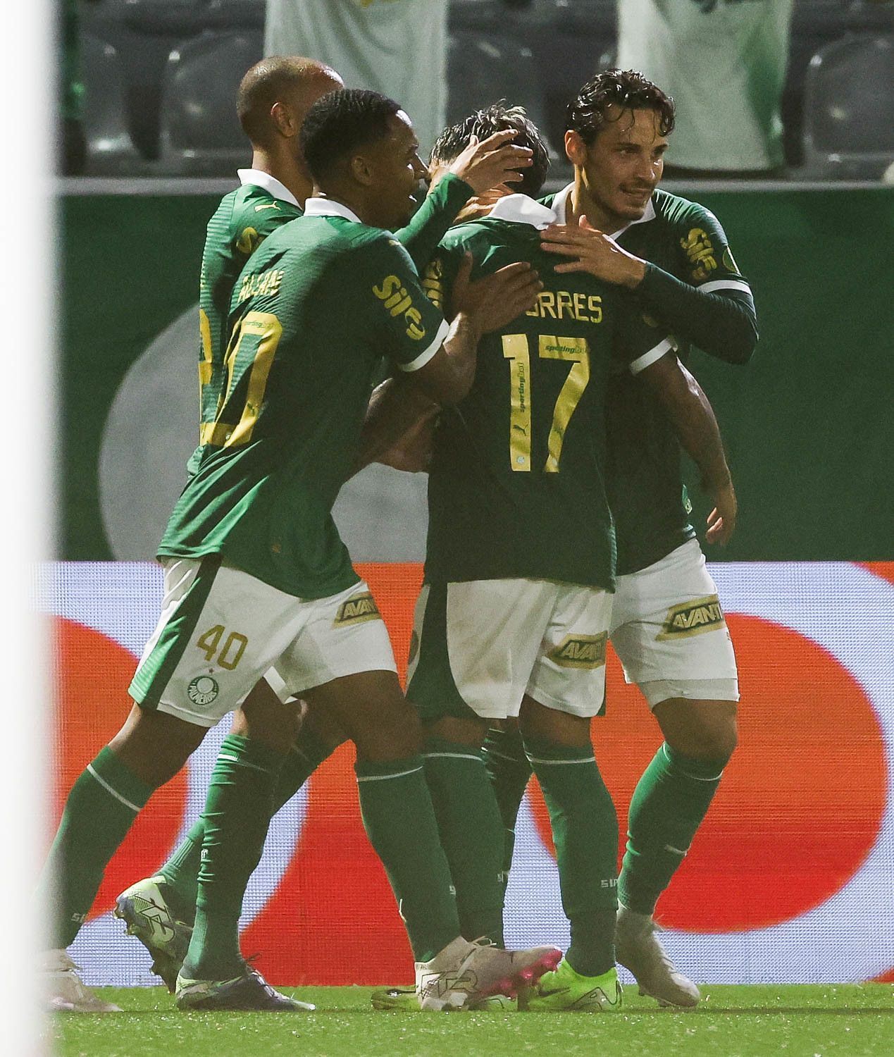 Palmeiras enfrenta o Guarani em busca de recuperação no Paulistão