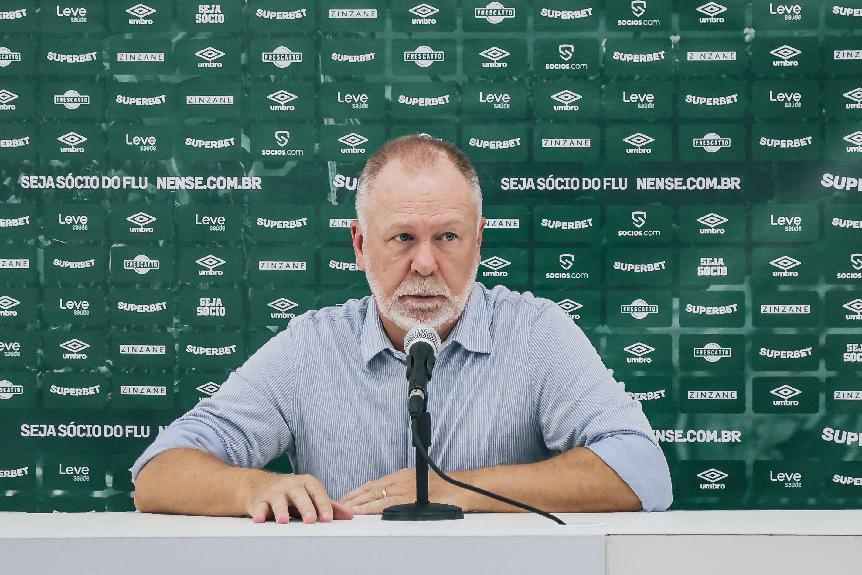 Mano dispara contra arbitragem em derrota do Fluminense para o Botafogo