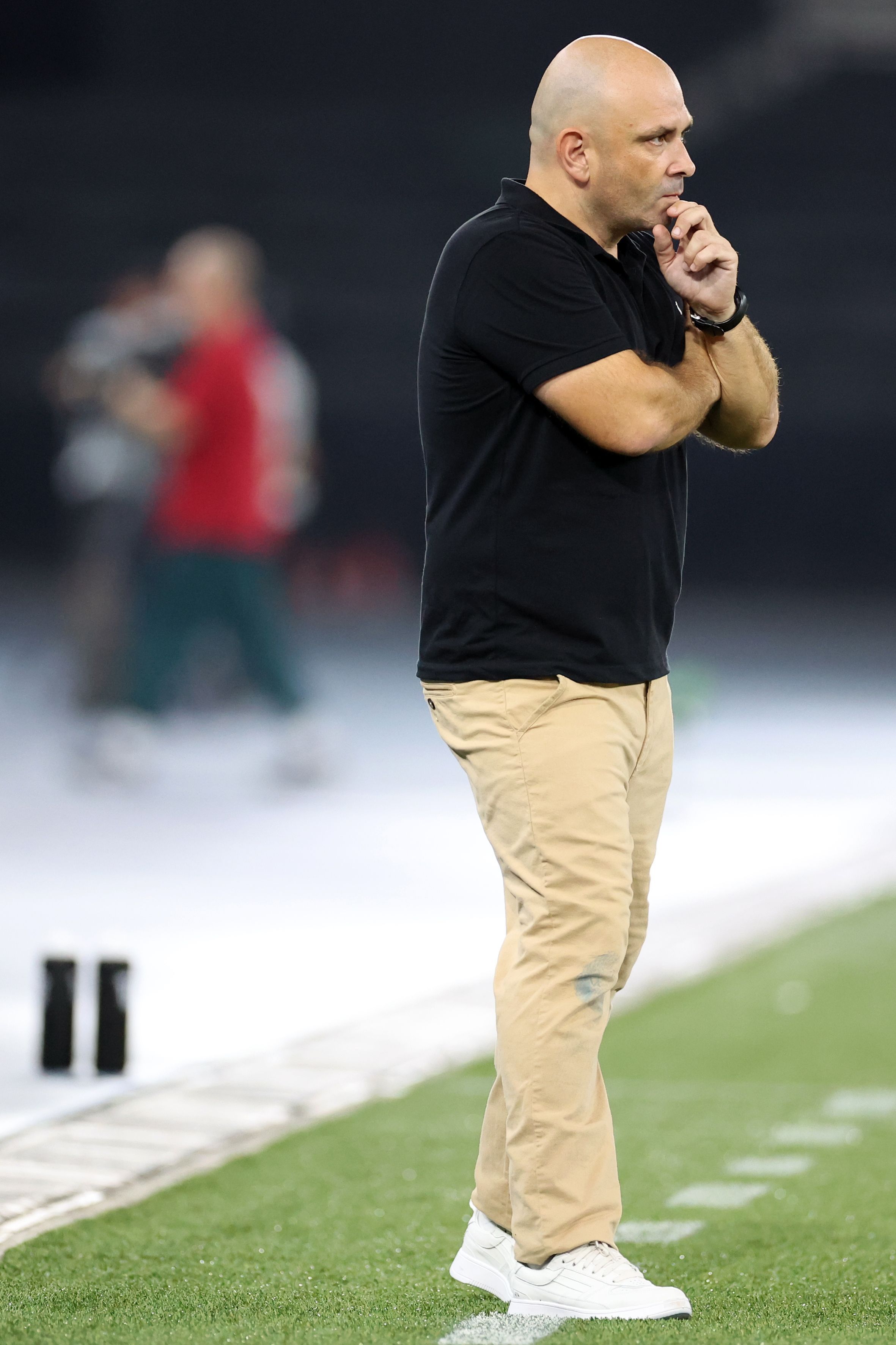 Técnico do Botafogo celebra atuação em clássico e mira decisão da Supercopa