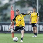 Em busca de primeira vitória, Atlético precisa 'matar Leão' para respirar no Mineiro