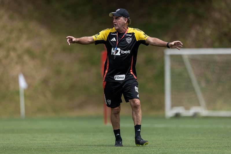 As opções de Cuca para escalar o Atlético contra o Cruzeiro pela Copa do Brasil