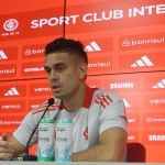 Borré, do Inter, alfineta Cuéllar, do Grêmio, antes do GreNal 444: 'Escolheu o lado errado'