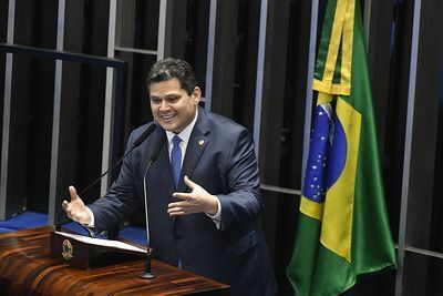Eleito presidente do Senado, Alcolumbre cita relação com o Judiciário e pede respeito às 'prerrogativas do Legislativo'