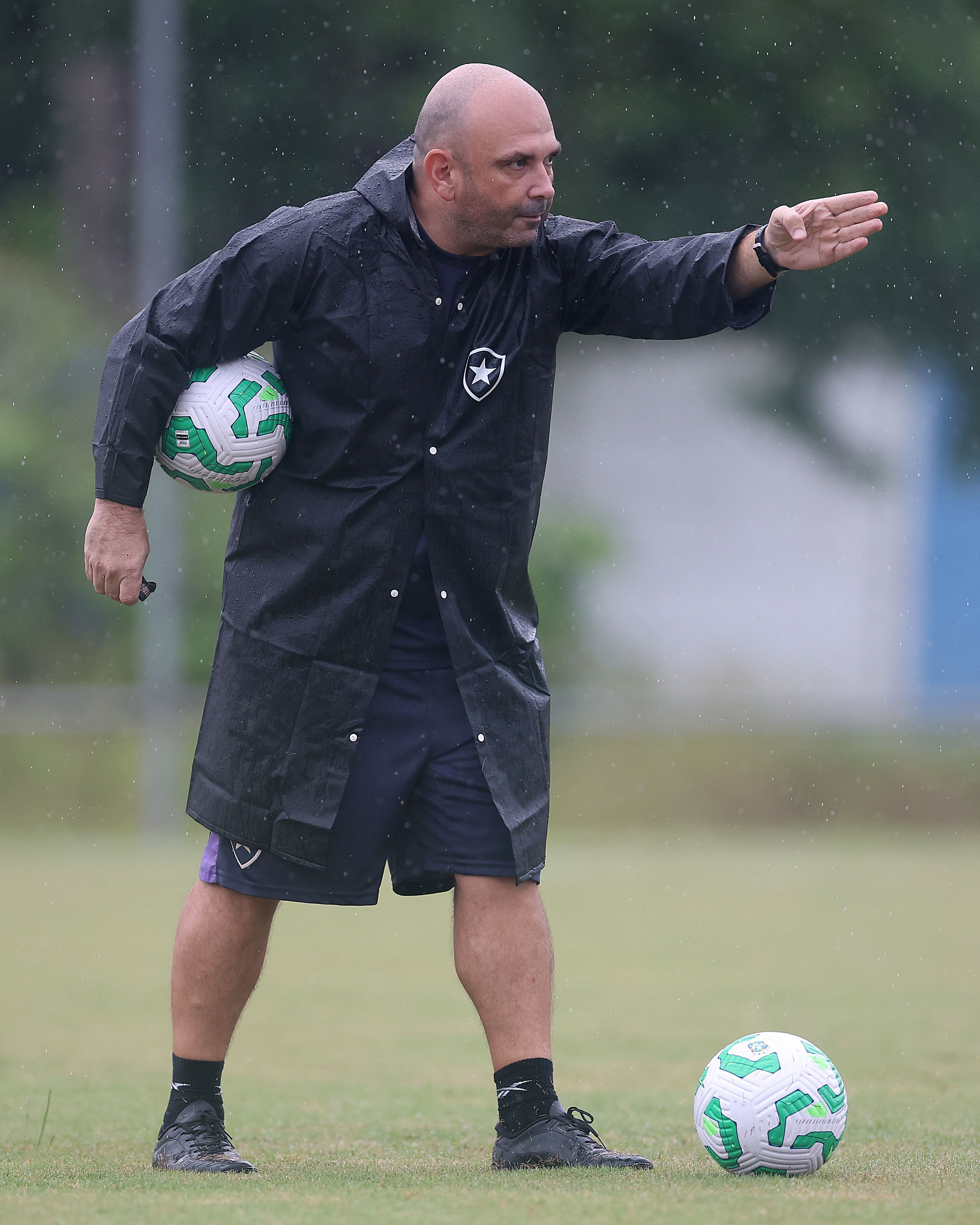Técnico do Botafogo aponta o que foi crucial para a derrota na final da Supercopa do Brasil