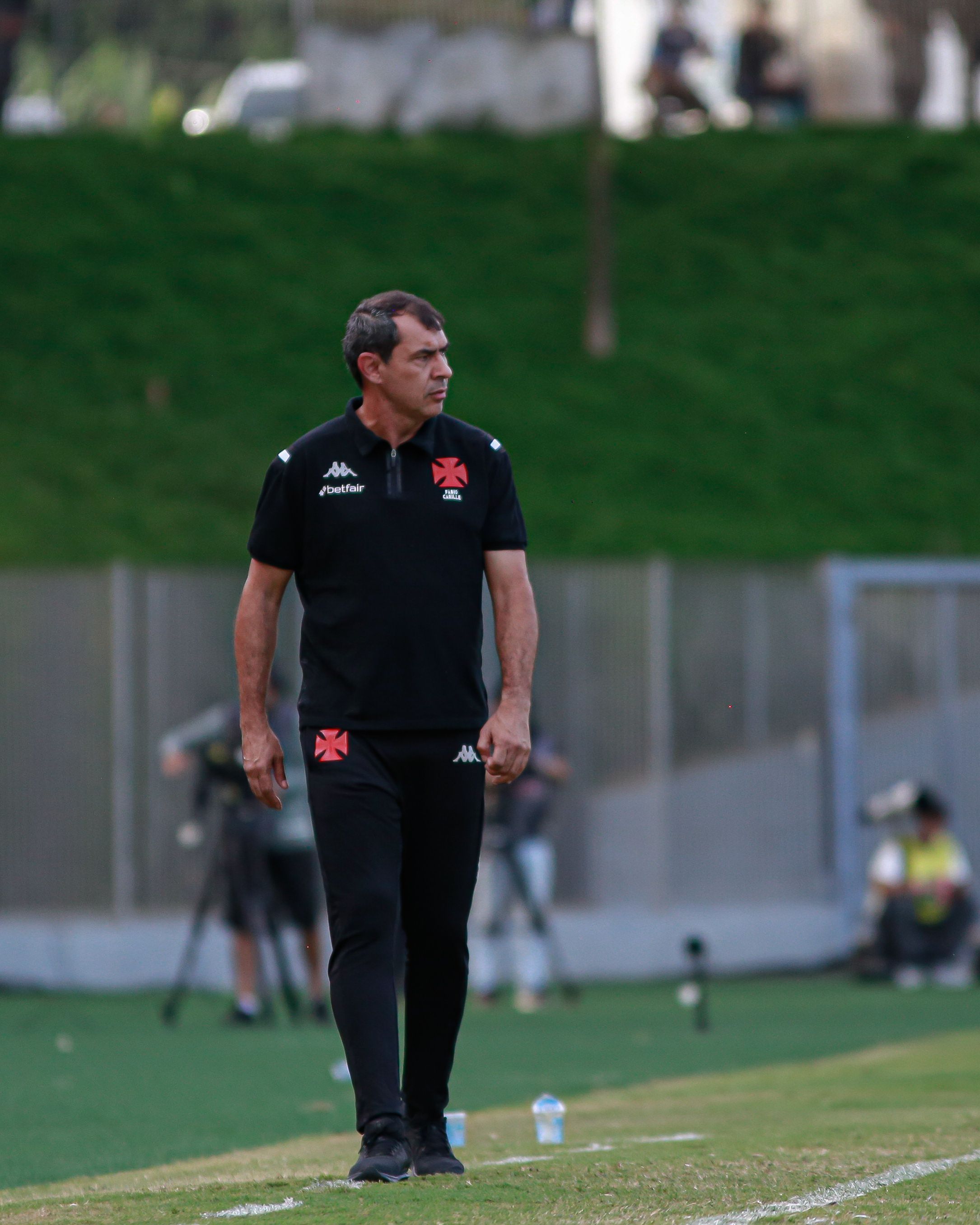 Carille lamenta primeiro tropeço no comando do Vasco, mas se mostra confiante em evolução