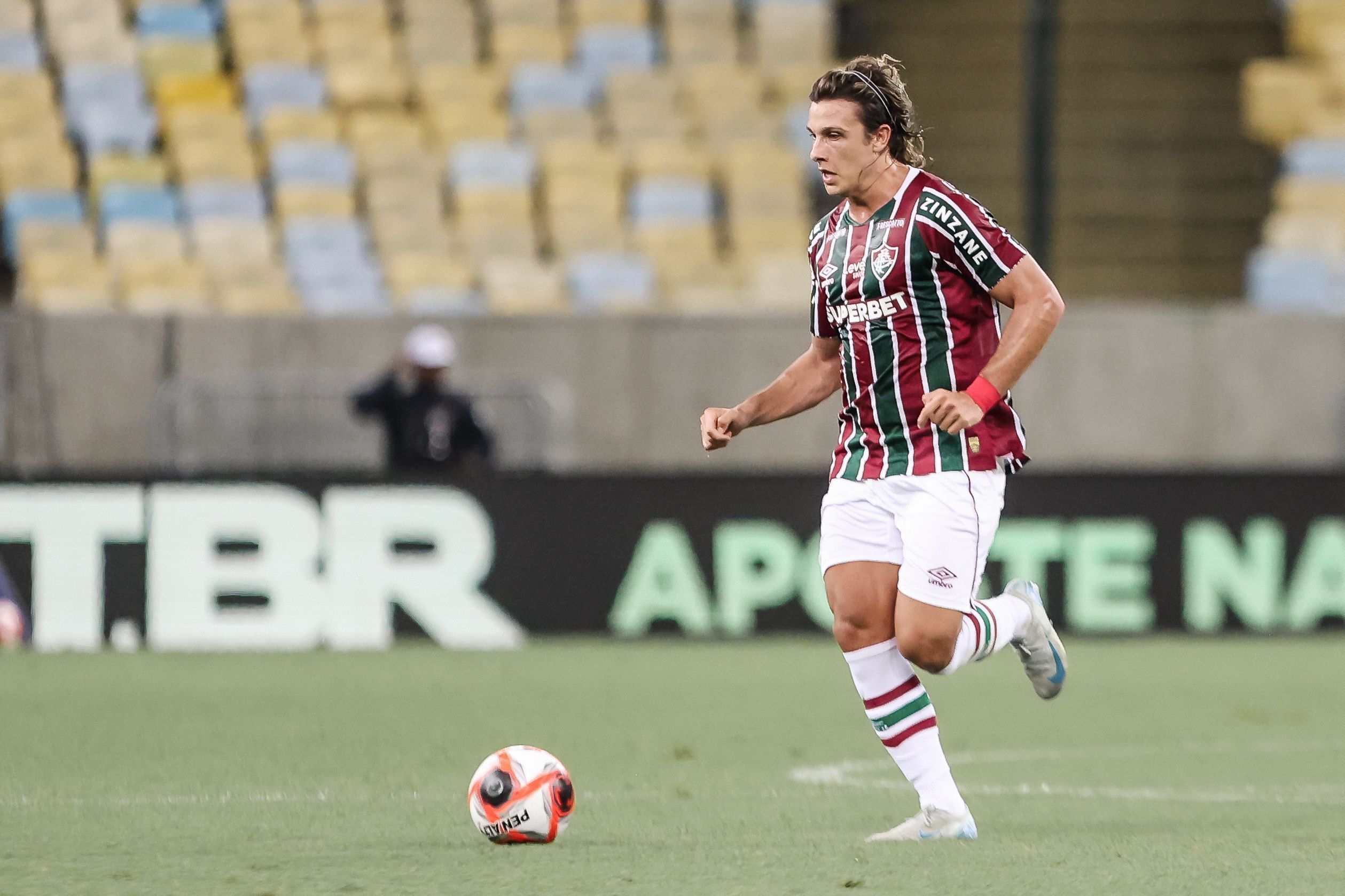 Fluminense inicia maratona de clássicos por milagre no Campeonato Carioca