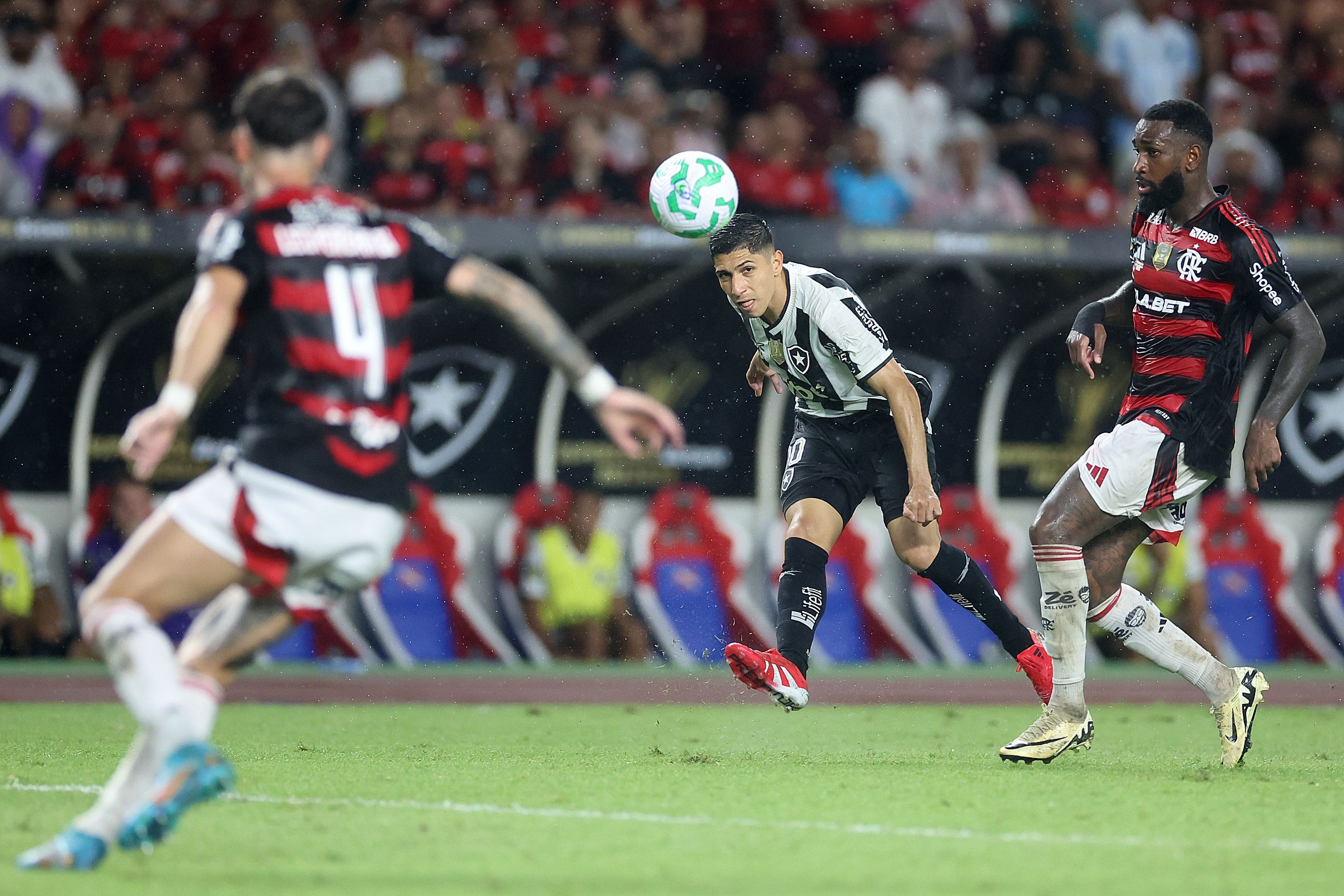 Flamengo x Botafogo: como comprar ingressos e valores para clássico do Carioca