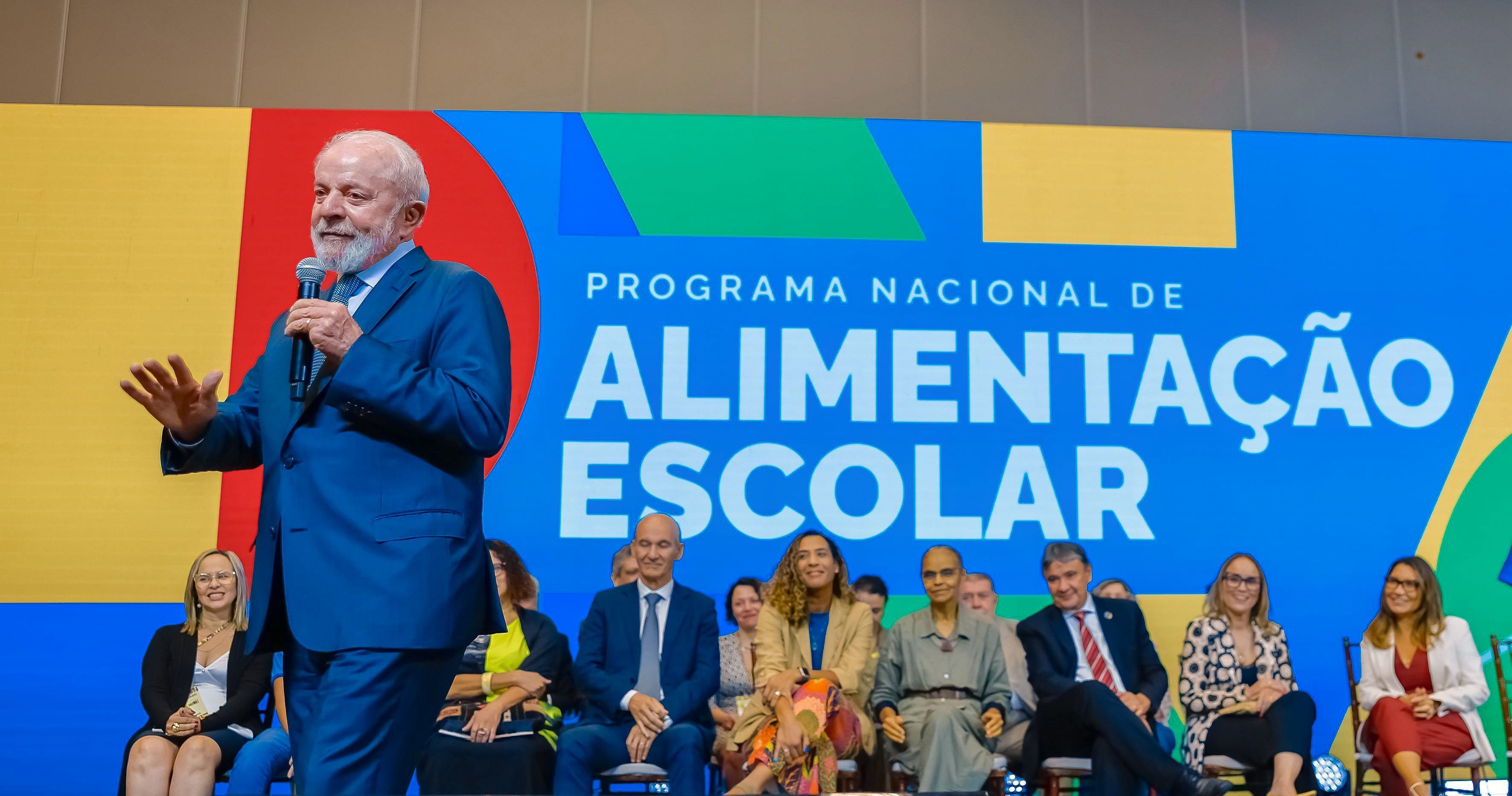 Lula diz que população deve se educar para evitar alimentos com preços em alta