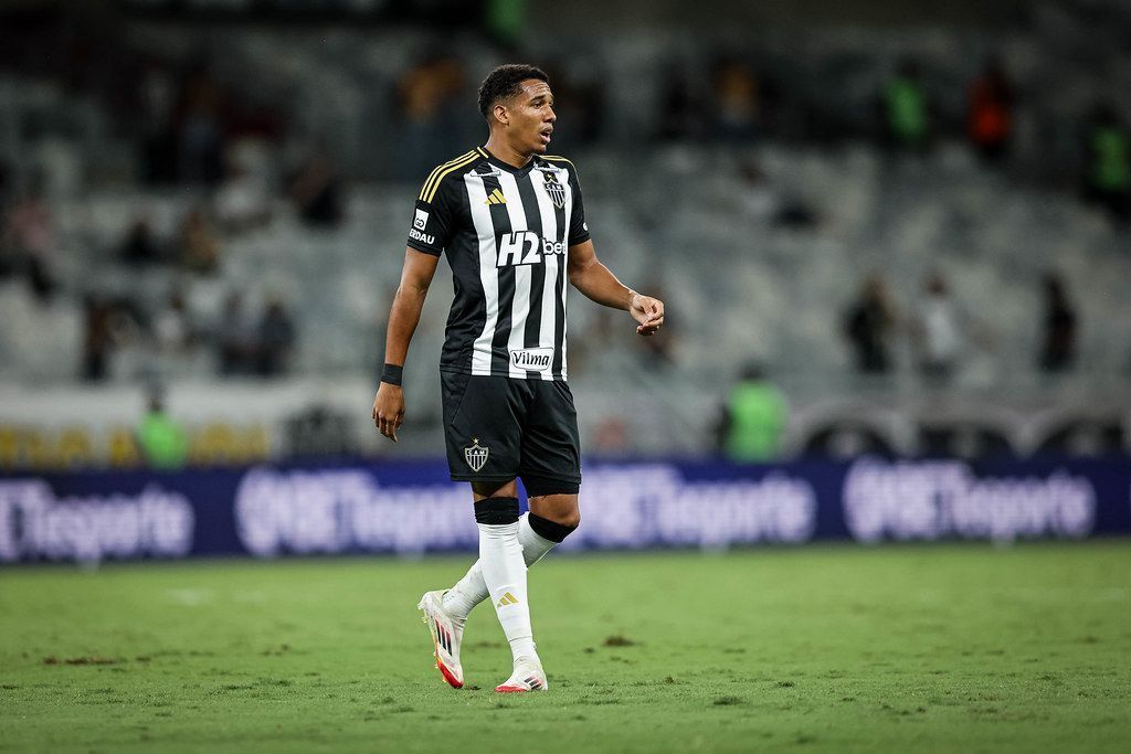 Atlético encerra negociação com o Vasco por Palacios; entenda motivo