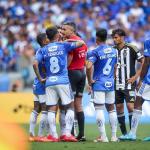 Cruzeiro toma decisão sobre arbitragem após clássico contra o Atlético