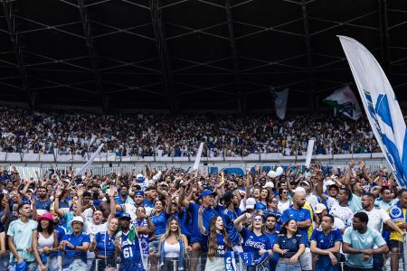 Os oito jogos envolvendo o Cruzeiro levaram aos estádios 166.727 pessoas, o que equivale a quase 55% do total