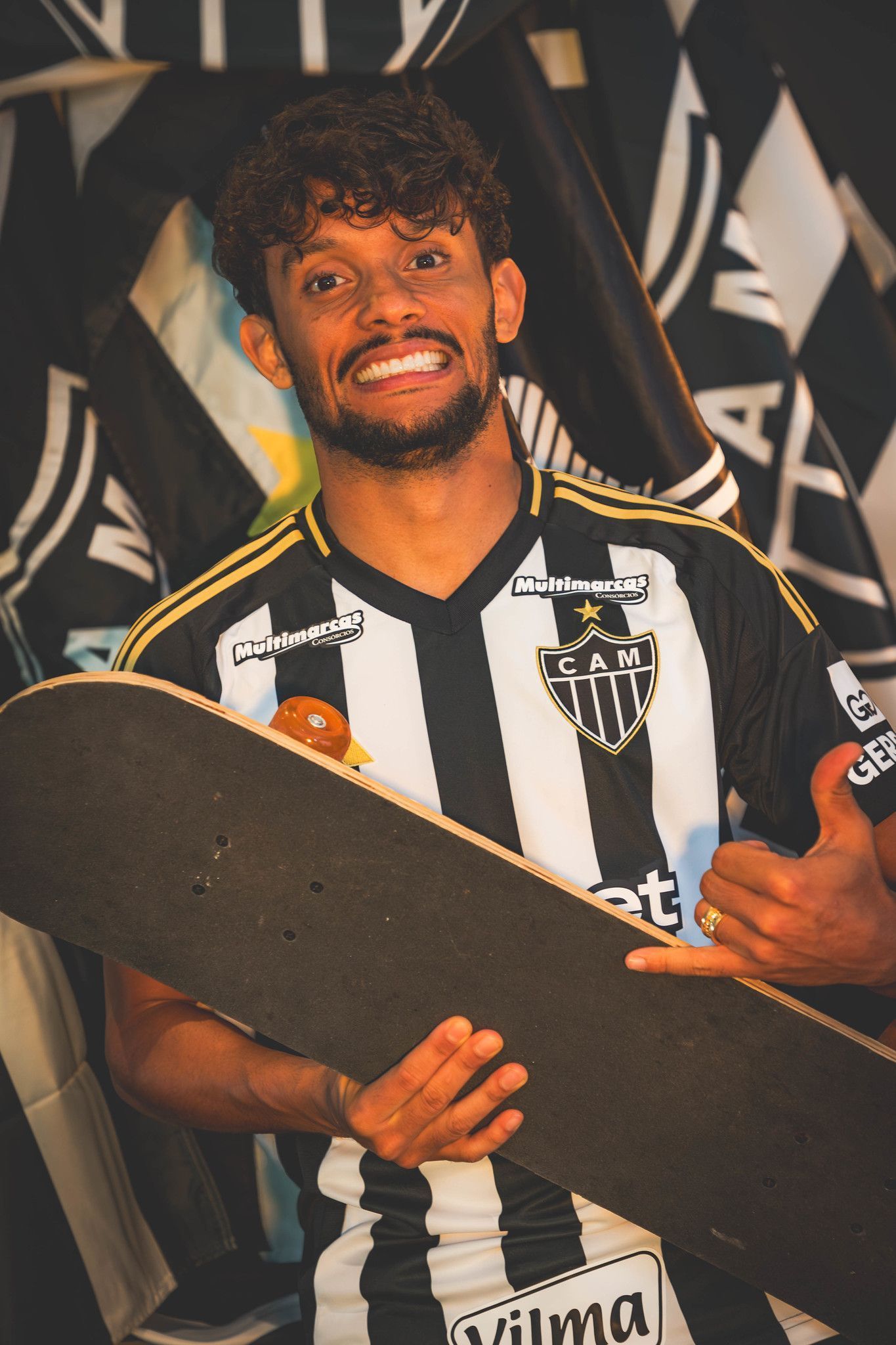 Scarpa reage a anúncio de Willian Bigode no América e gera alvoroço nas redes
