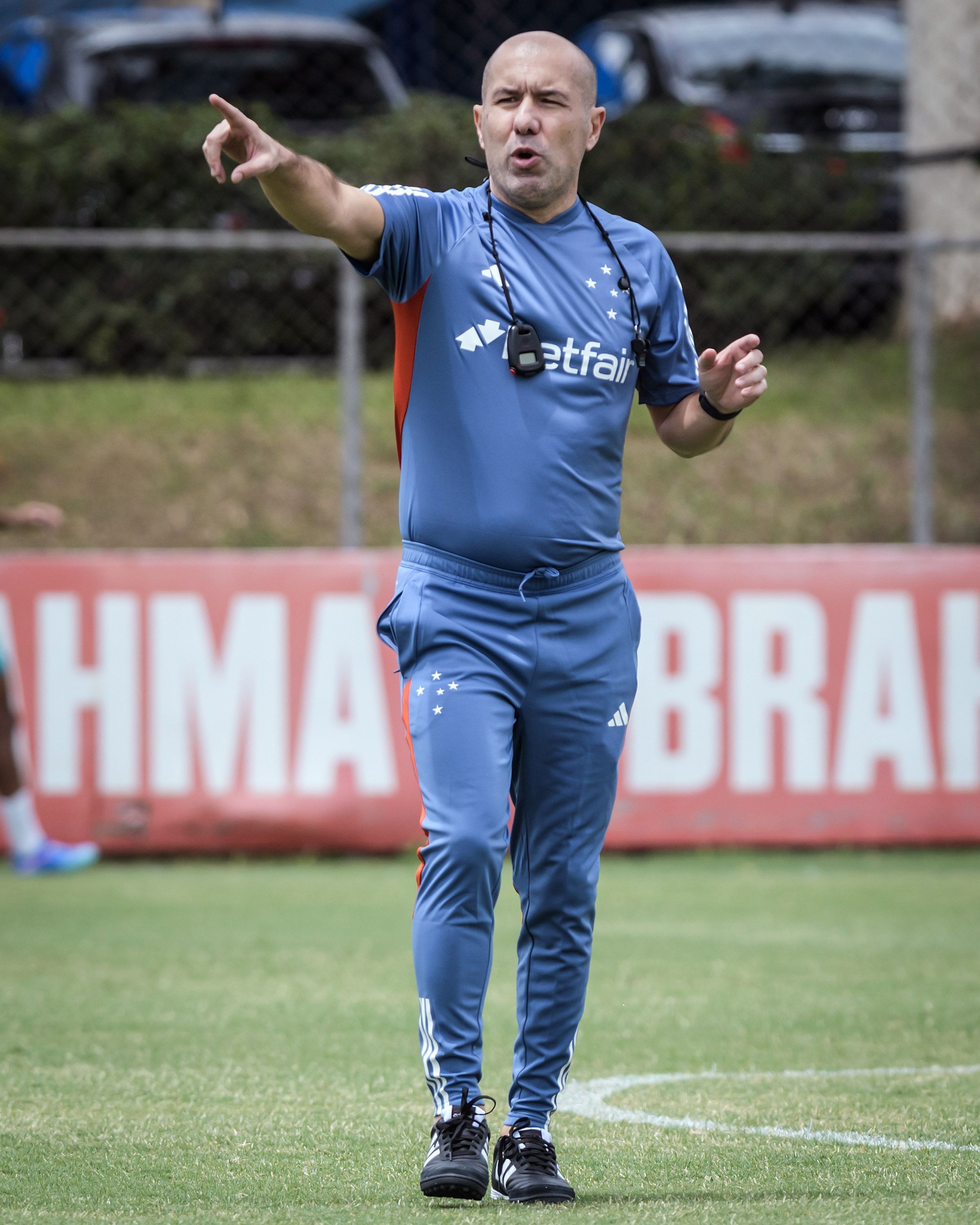 Leonardo Jardim aponta o que será fundamental para o Cruzeiro conquistar títulos