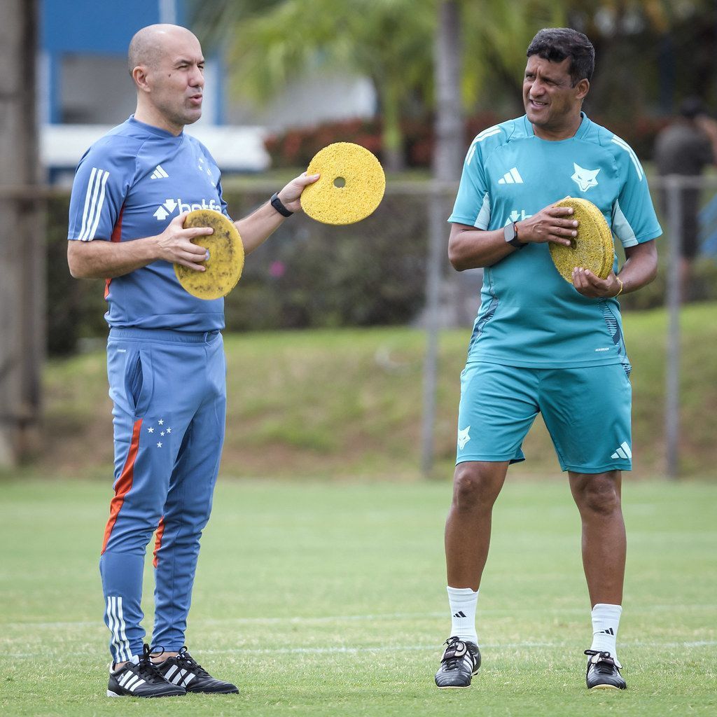 Veja imagens do primeiro treino comandado por Leonardo Jardim no Cruzeiro