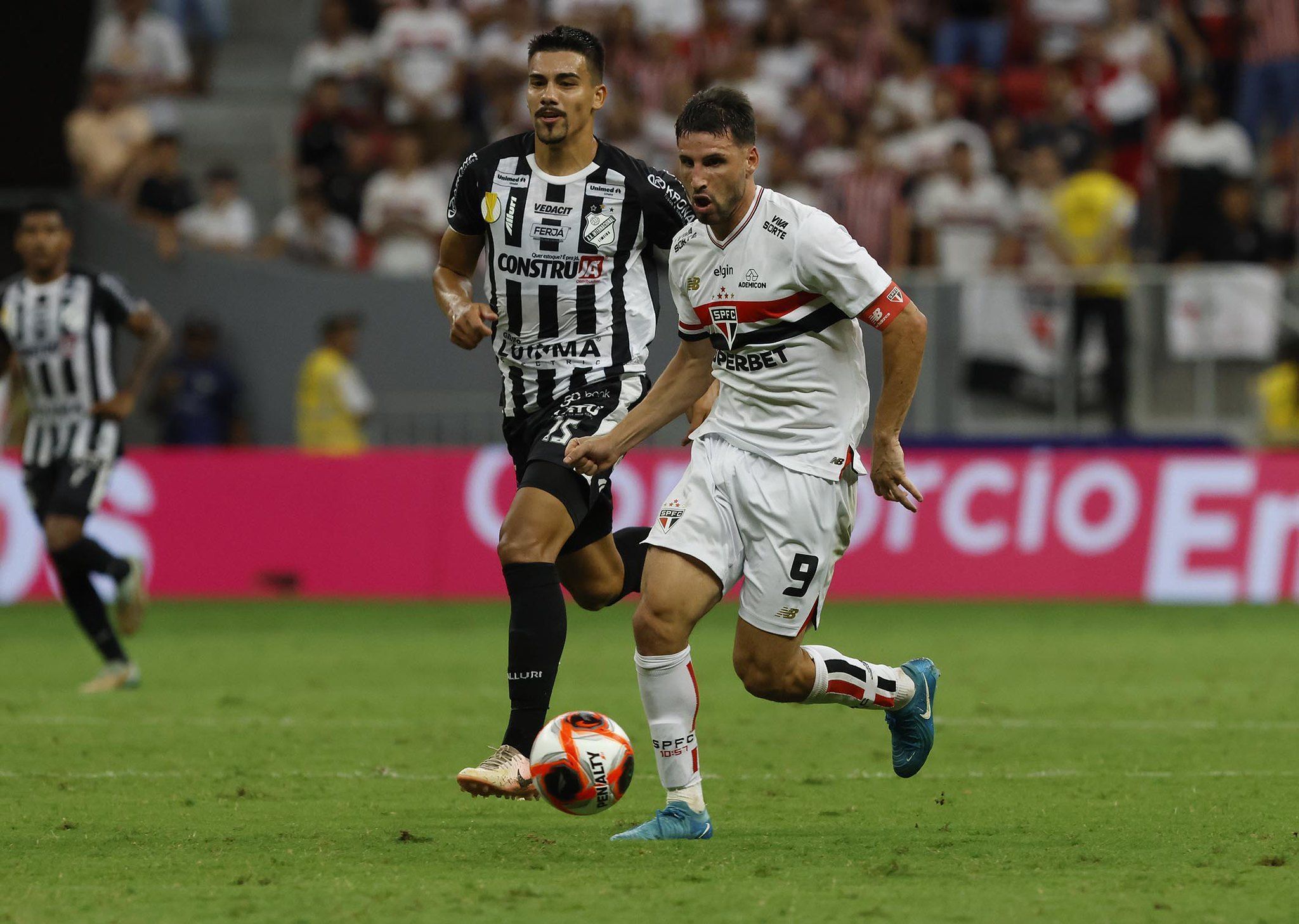 Calleri cobra São Paulo e admite jogo abaixo contra a Inter de Limeira