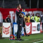 Técnico do Vitória não lamenta saída de Wagner Leonardo: 'Está no passado'