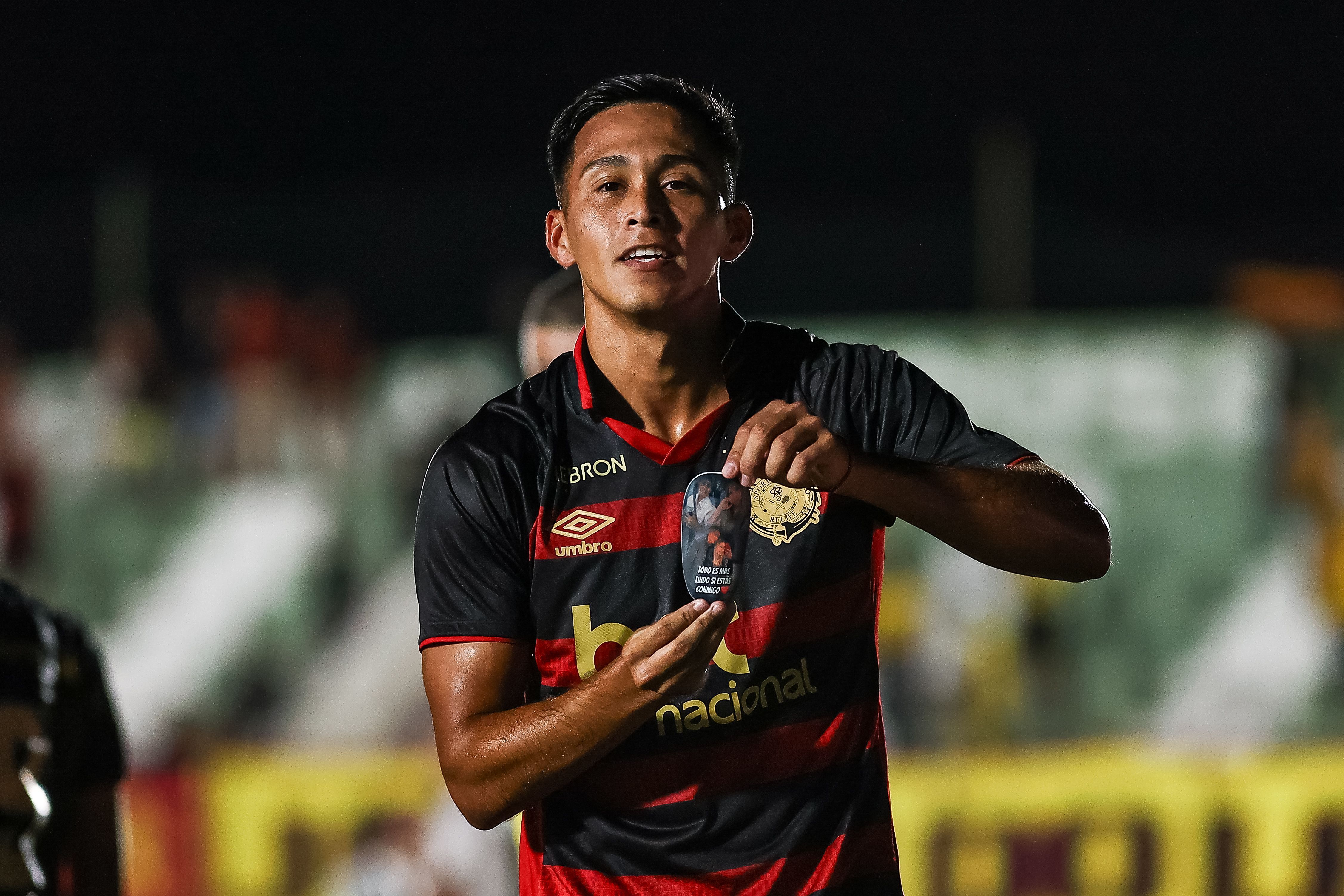 Pepa elogia Atencio por gol pelo Sport, mas pede calma: 'Tem que se adaptar'