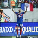 Ex-Atlético completa 100 jogos pelo Bahia com gol em 'semana especial'