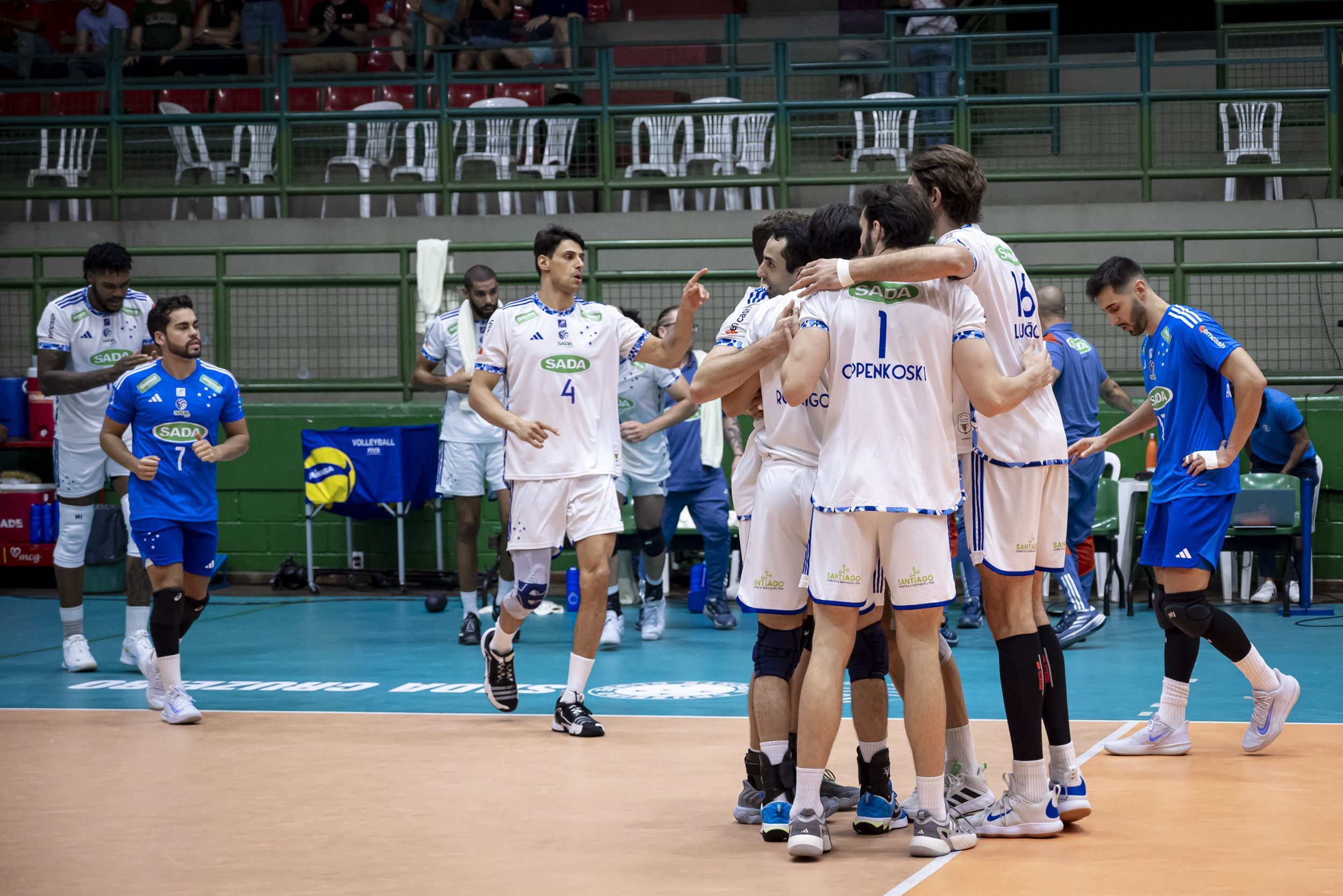 Vôlei Renata x Sada Cruzeiro: horário e onde assistir ao vivo pela Superliga Masculina
