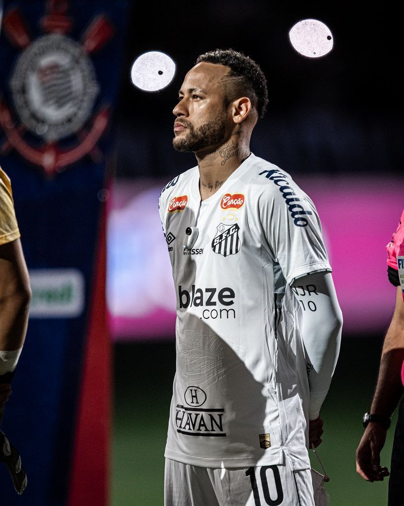 Após derrota do Santos, Neymar estabelece prazo para estar 100% fisicamente