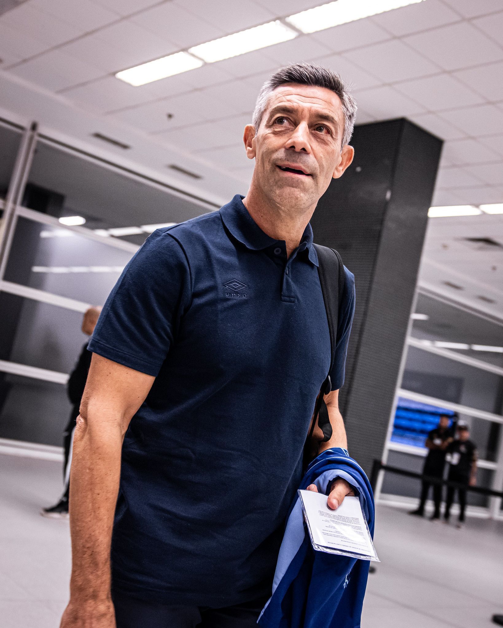 Pedro Caixinha opina sobre chance de demissão e elogia o Santos