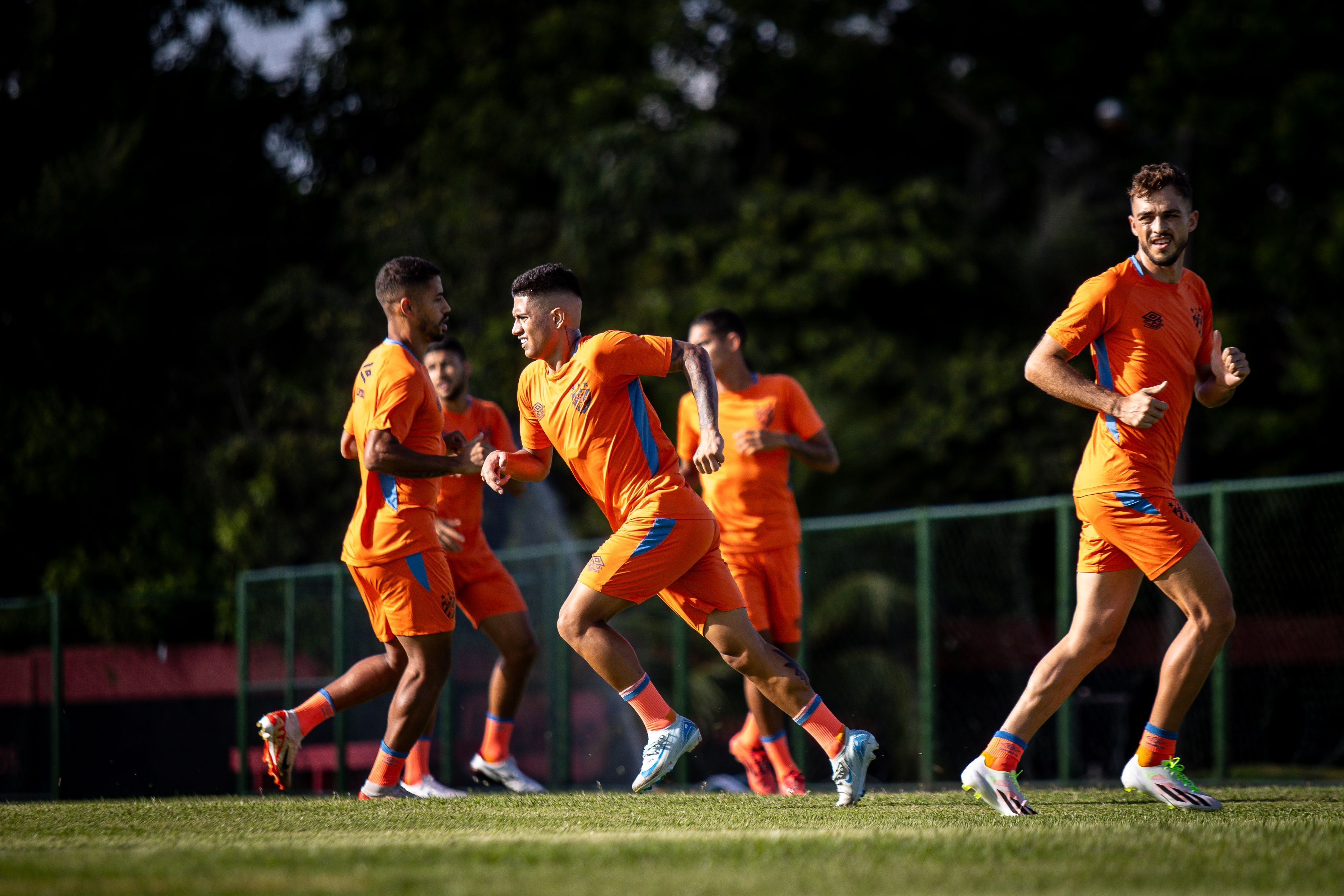 Embolados na tabela, Sport e Náutico fazem clássico de olho na semifinal do Estadual