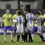 Internet vai à loucura com entrada violenta de jovem brasileiro em argentino; veja