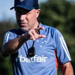 O Cruzeiro ainda vai contratar este ano? Leonardo Jardim responde