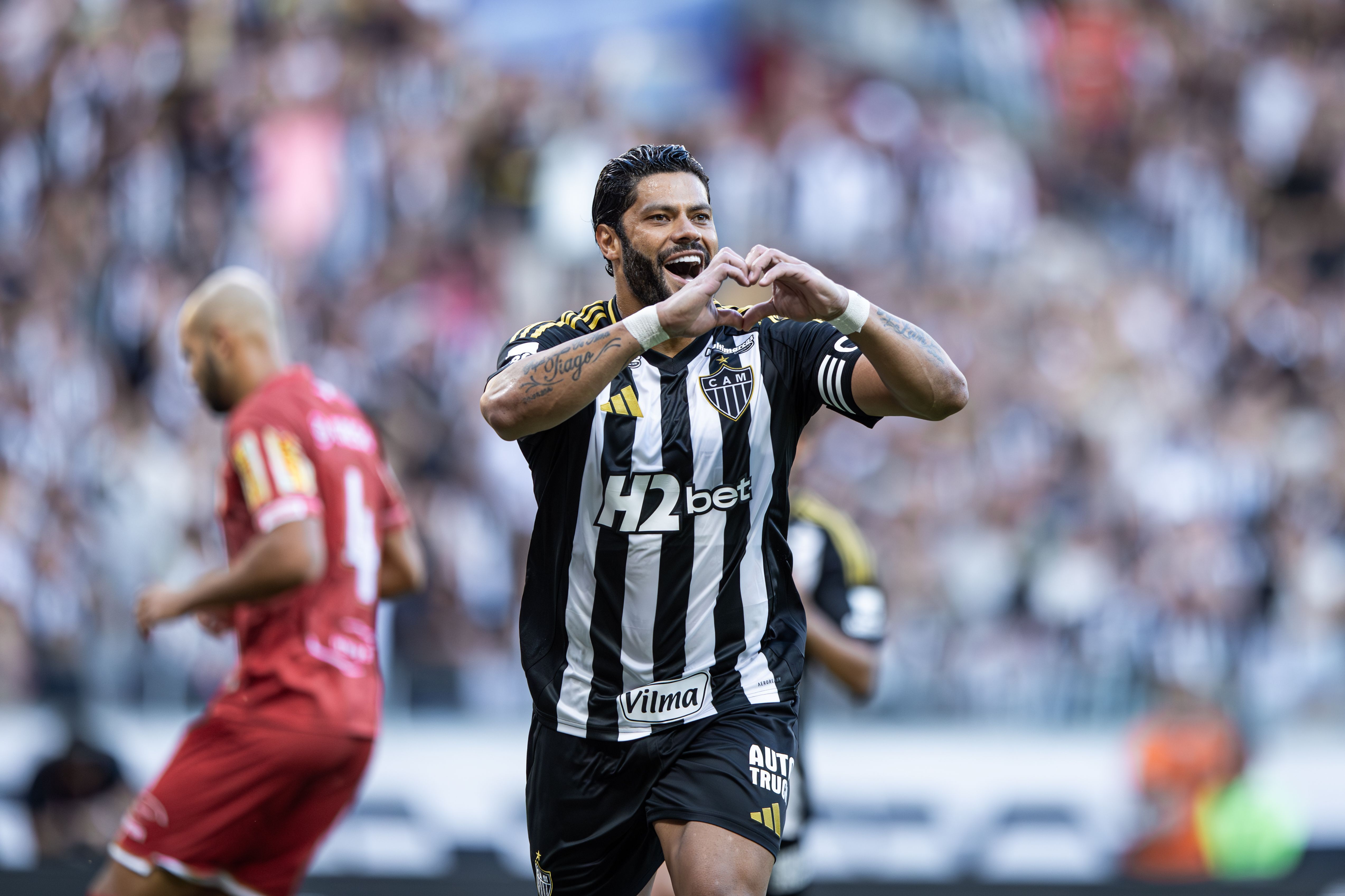 Hulk, do Atlético, se iguala a Neymar como brasileiro em atividade com mais gols na carreira