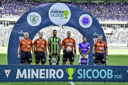 Cruzeiro 1 x 1 América: fotos do primeiro clássico pela semifinal do Mineiro