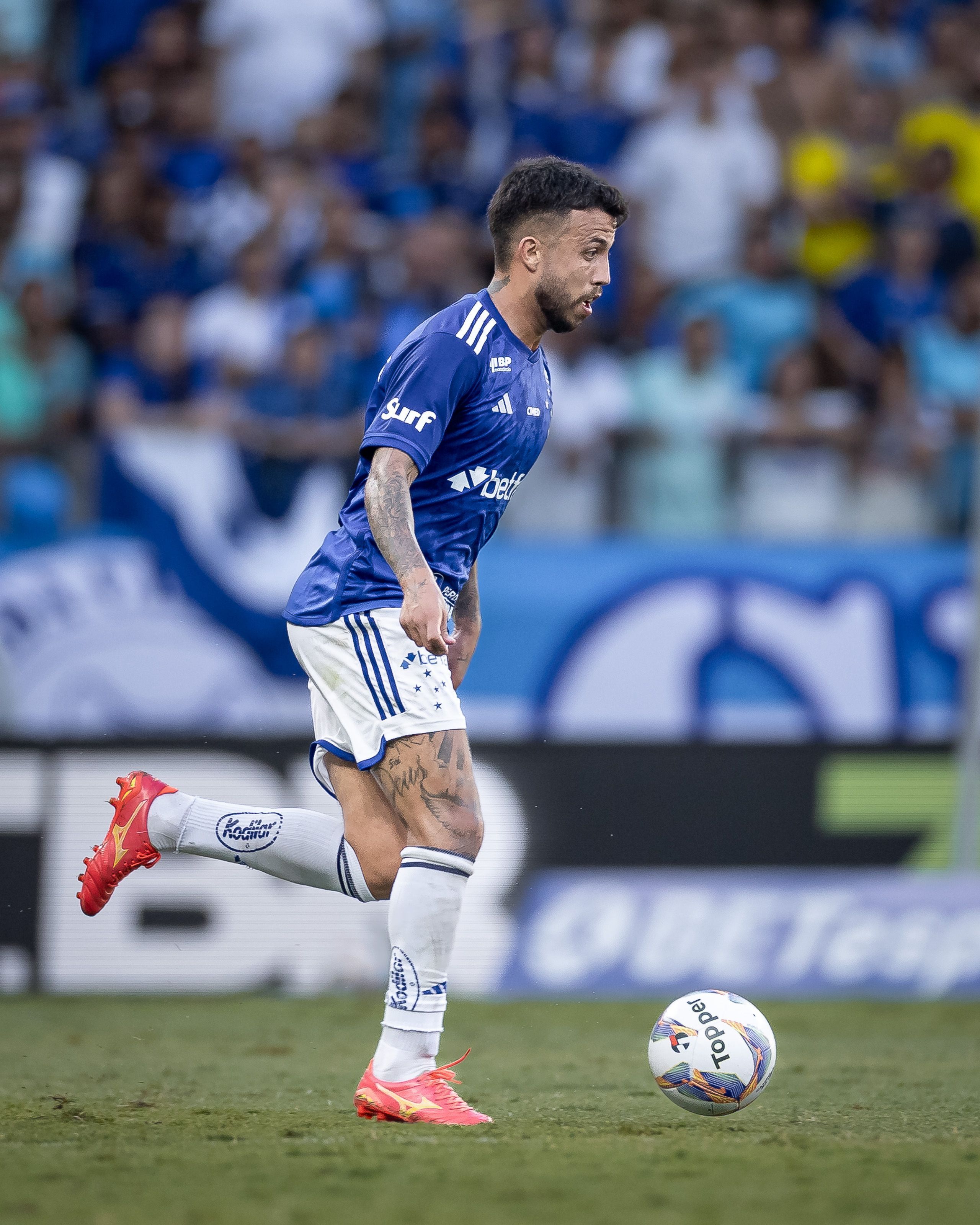 Cruzeiro: Matheus Henrique fecha patrocínio com marca que tem Gabigol como embaixador