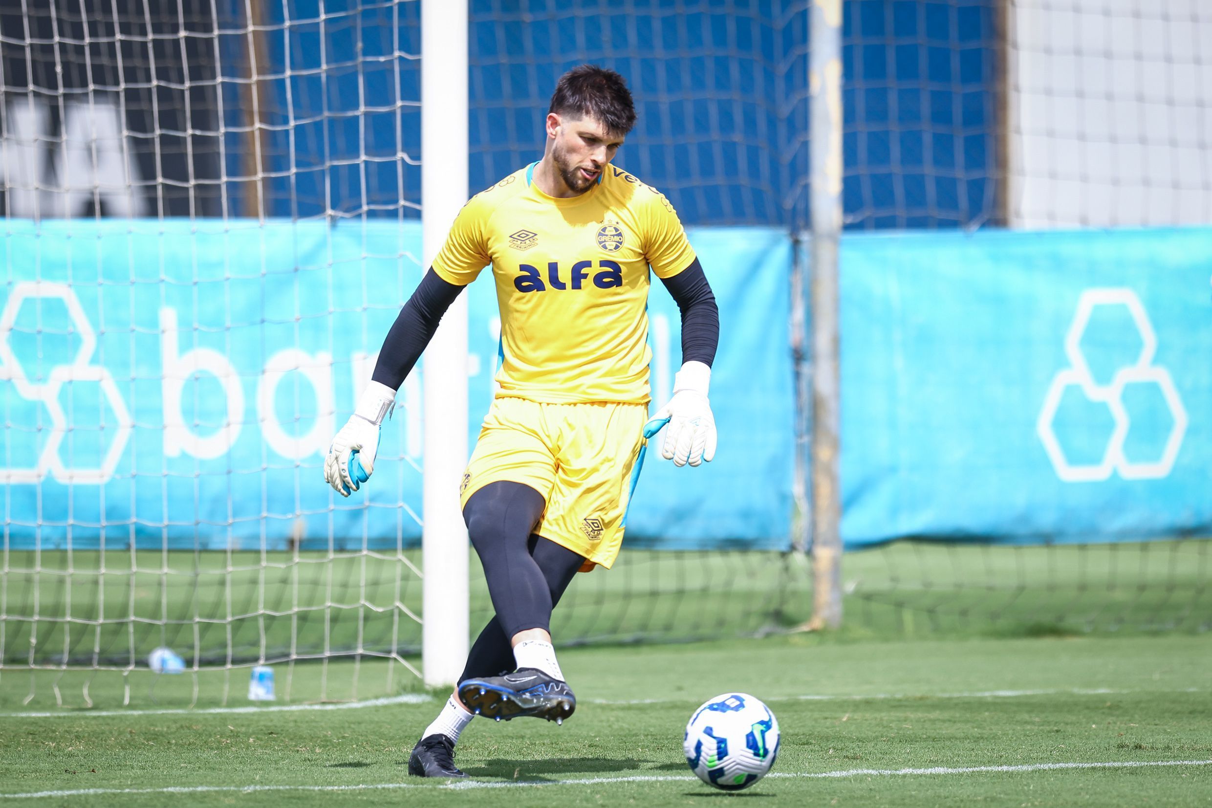 São Raimundo x Grêmio: times oficialmente escalados para a Copa do Brasil