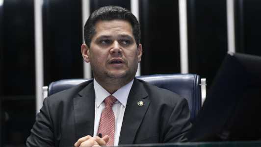 Alcolumbre resiste a pautar anistia no Senado | CNN Brasil