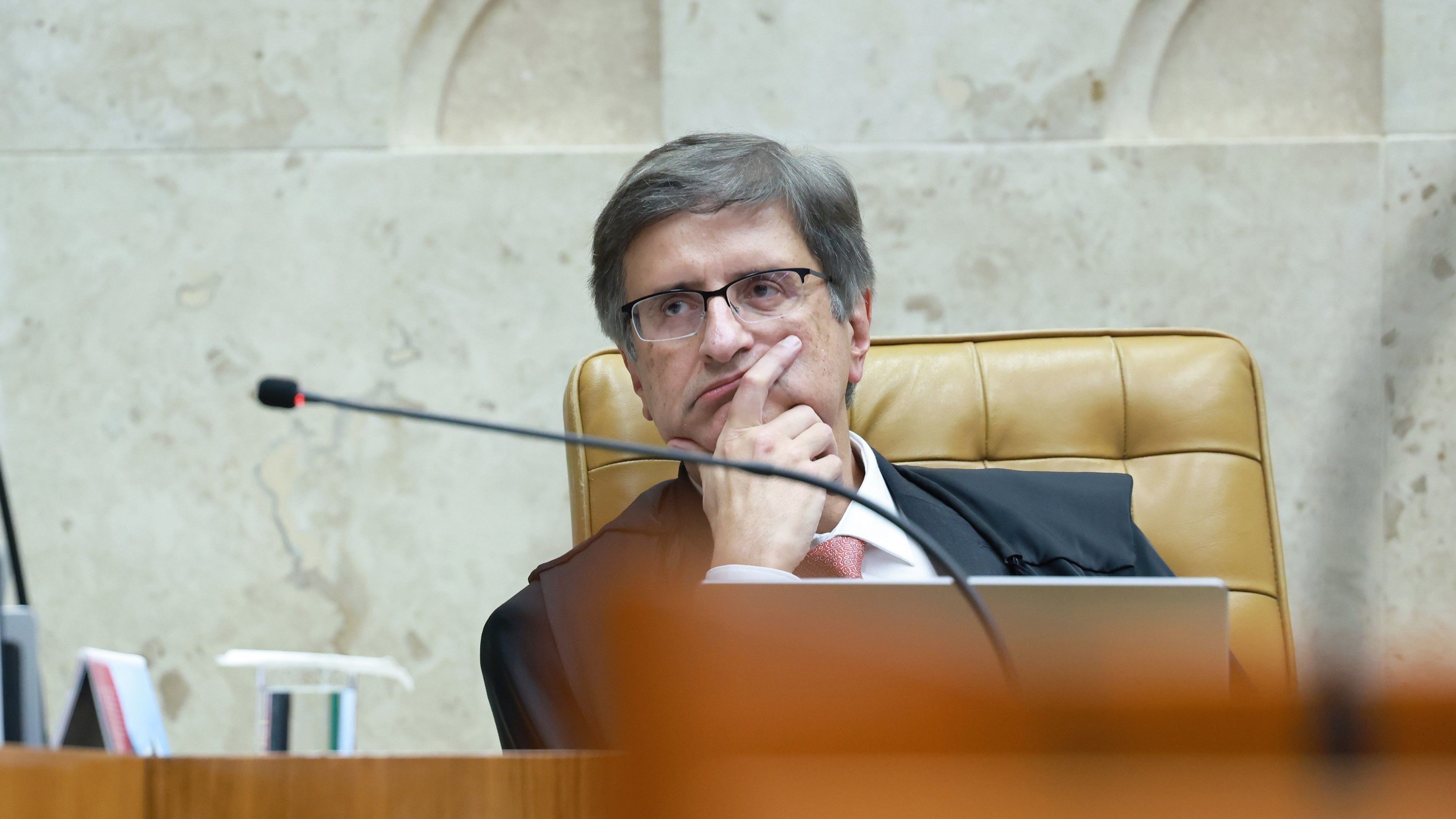 PGR defende permanência de Dino e Zanin em julgamento de Bolsonaro
