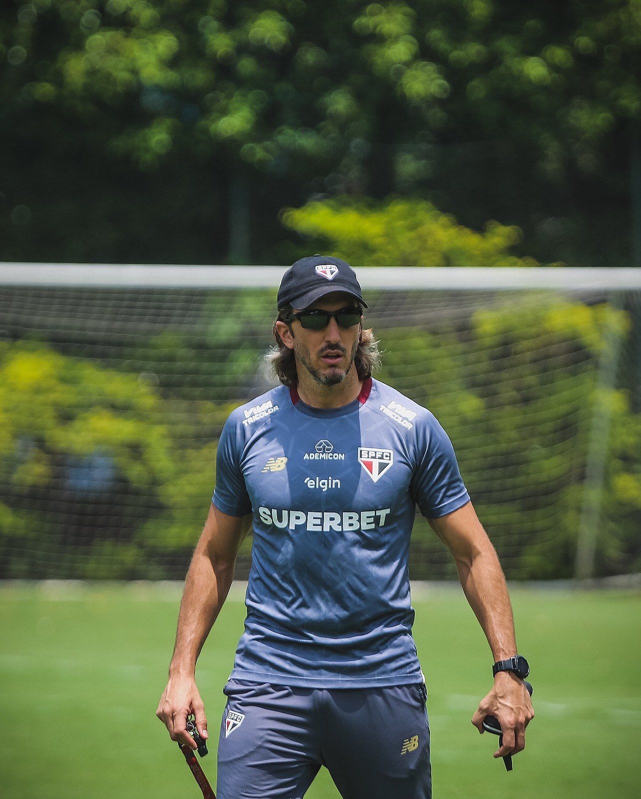 São Paulo enfrenta o São Bernardo com liderança do grupo ameaçada