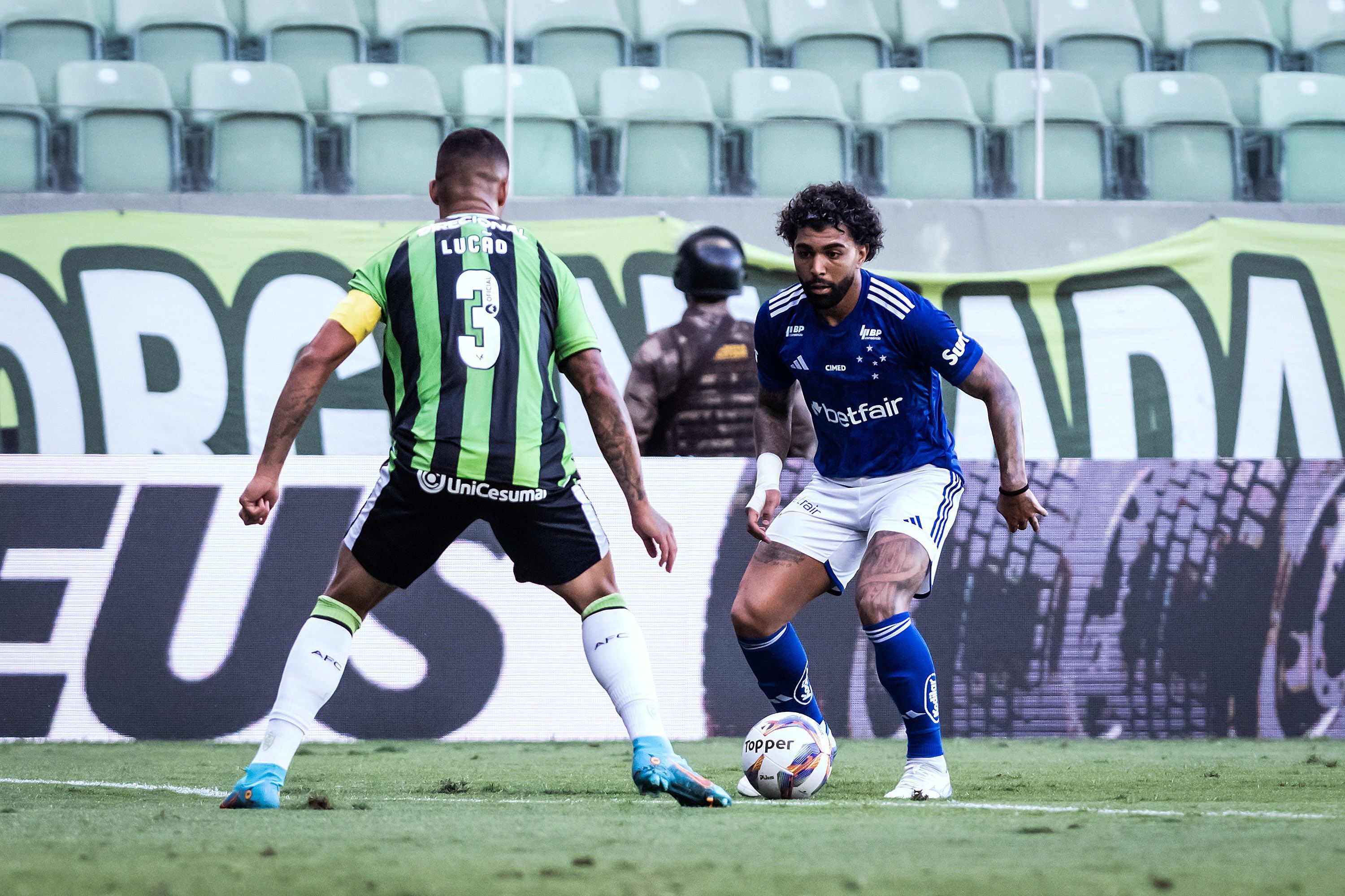 Eliminado no Mineiro, Cruzeiro tem folha dez vezes maior que o América, seu algoz