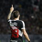 Vegetti, do Vasco, manda recado ao Flamengo para a semifinal do Carioca