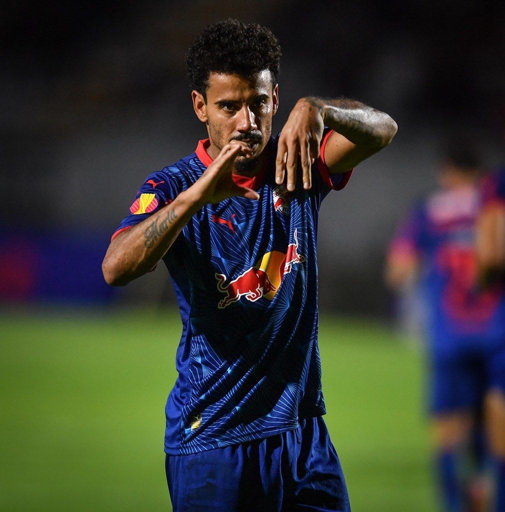 Palmeiras se acerta com Lucas Evangelista e espera jogador após fim do Estadual