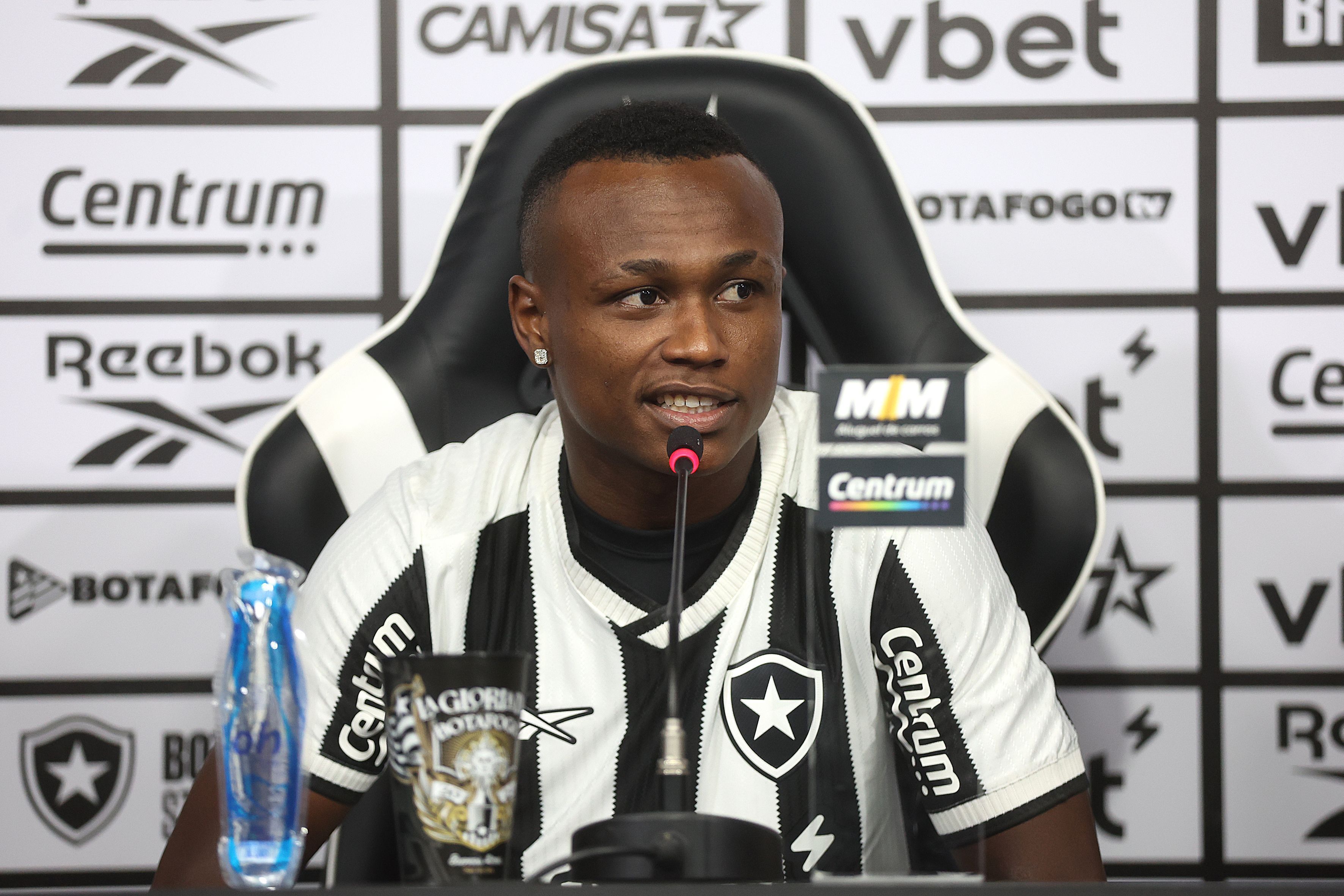 Nathan, reforço do Botafogo, avalia recuperação de lesão ao chegar no clube
