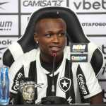 Botafogo vive reformulação silenciosa e Nathan Fernandes deve deixar o clube