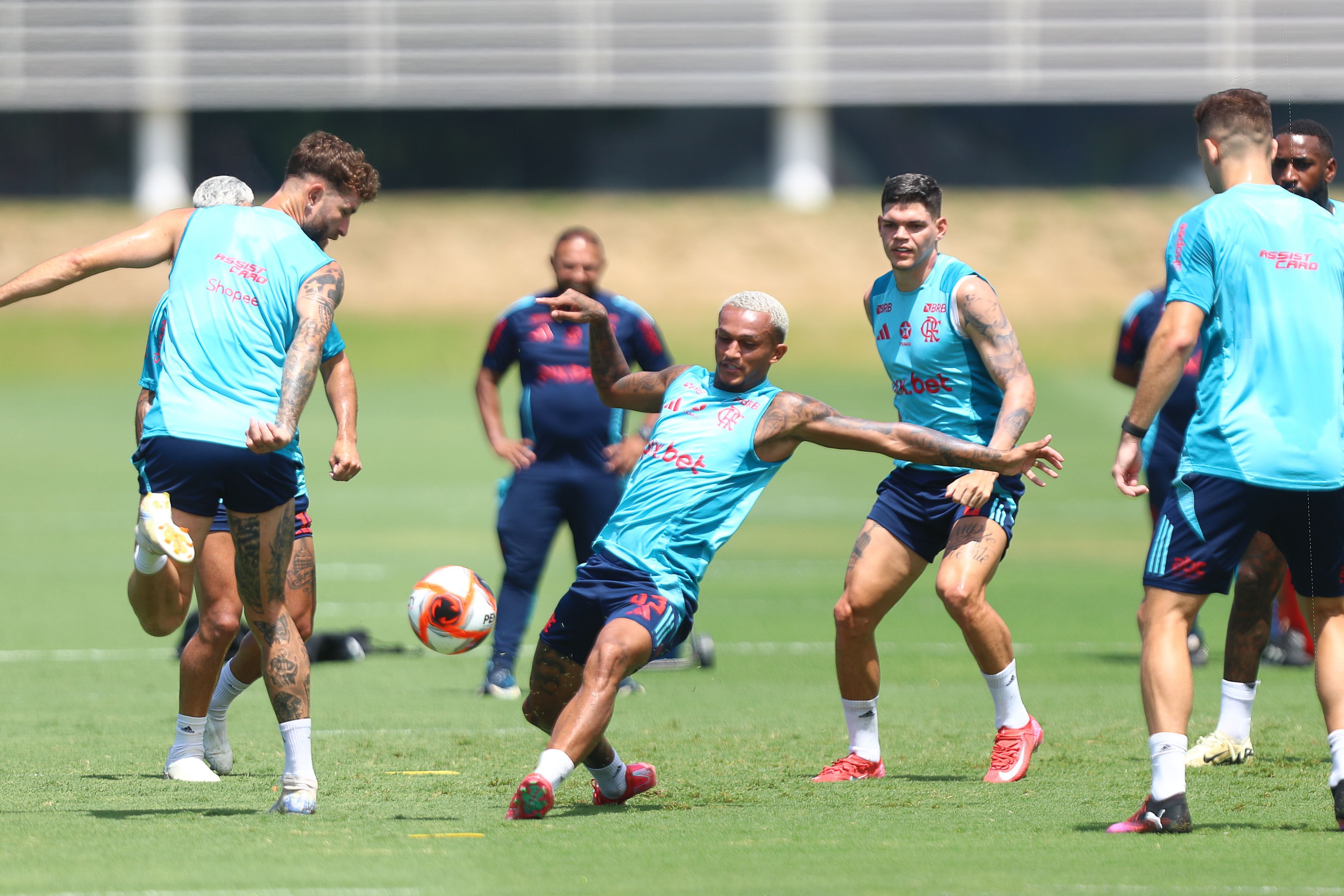 Destaque do Flamengo admite ansiedade por convocação para a Seleção