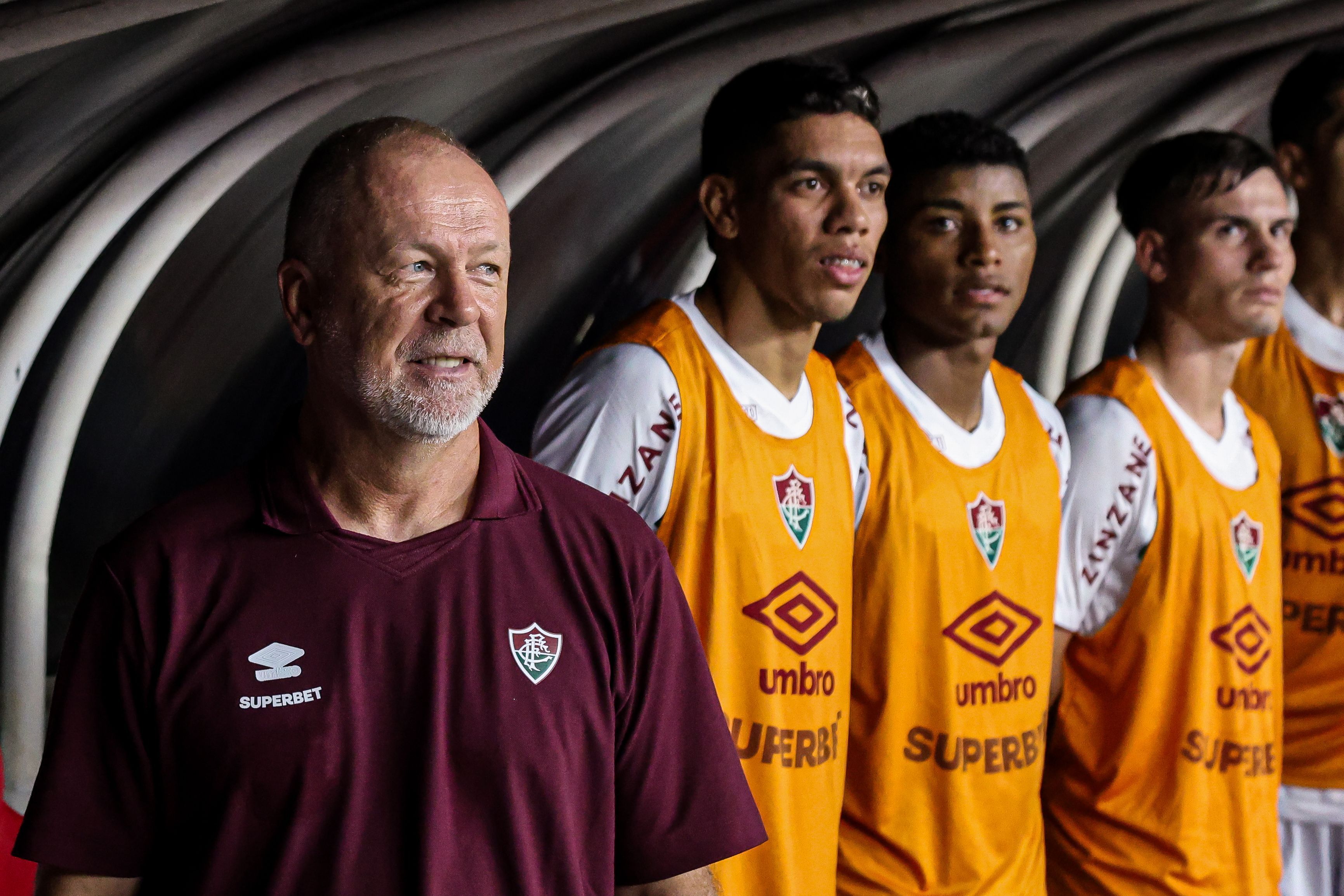 Mano explica estratégia que fez o Fluminense atropelar o Águia na Copa do Brasil