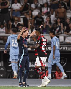Flamengo venceu Vasco por 1 a 0, com gol de Bruno Henrique