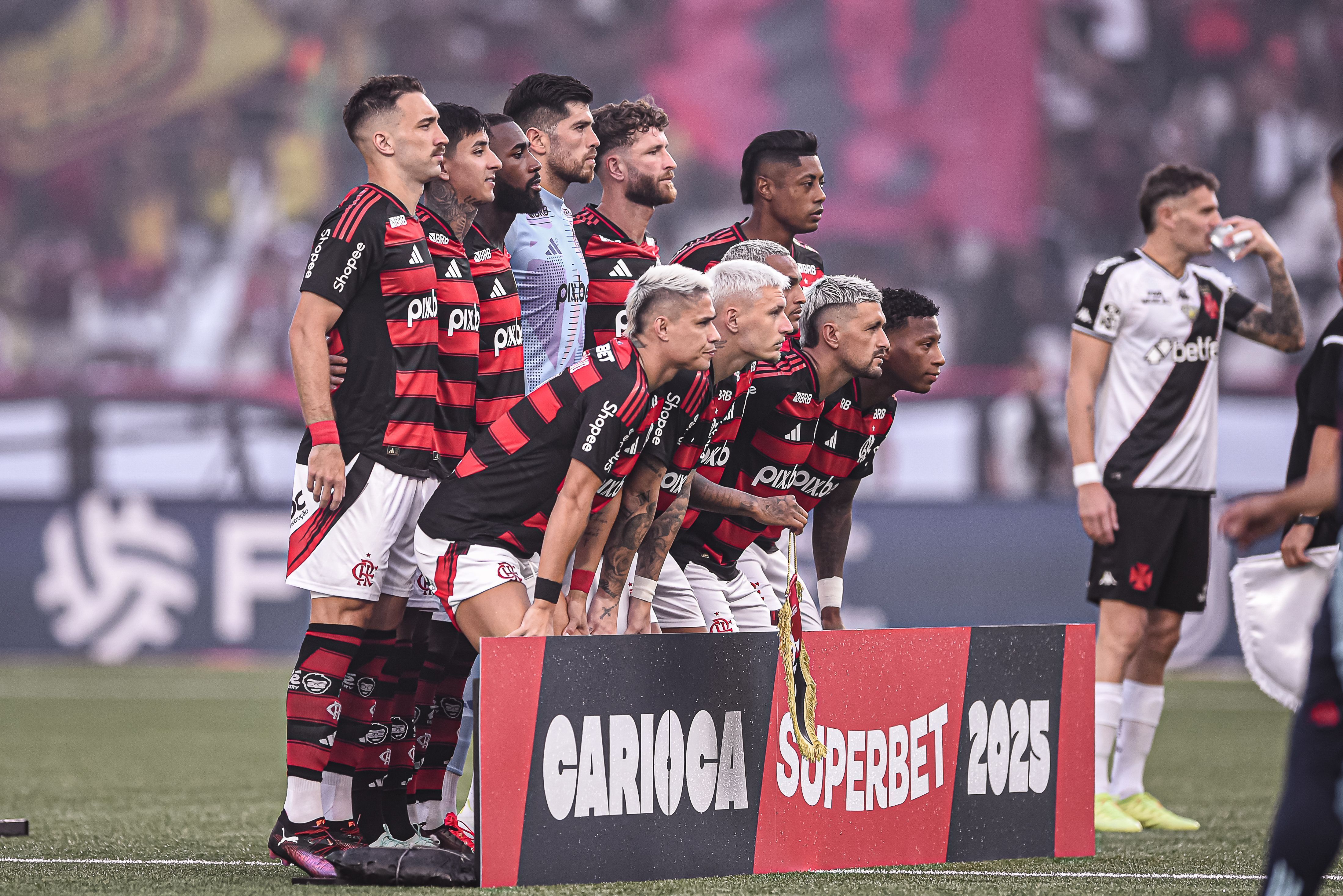 Atleta bate meta de minutos, e Flamengo investirá mais R$ 22 milhões