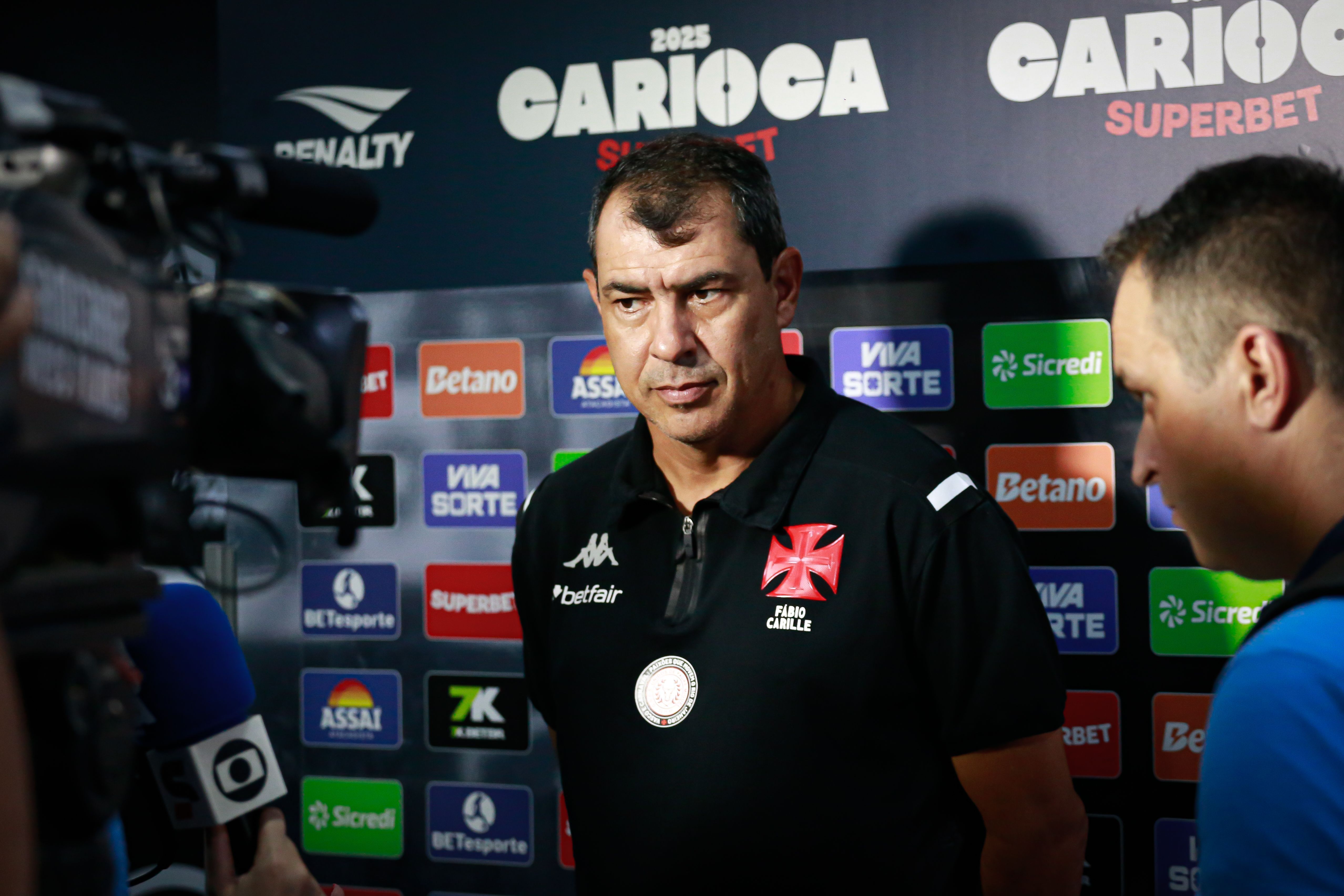 Fábio Carille explica escolha surpresa em vitória do Vasco na Copa do Brasil
