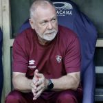 Mano Menezes celebra evolução do Fluminense após mais uma goleada