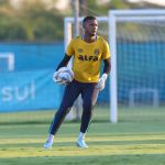 Goleiro do Grêmio se aproxima do Athletic; veja detalhes