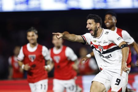 São Paulo vence o Novorizontino com gol de Calleri e vai à semifinal do Paulista