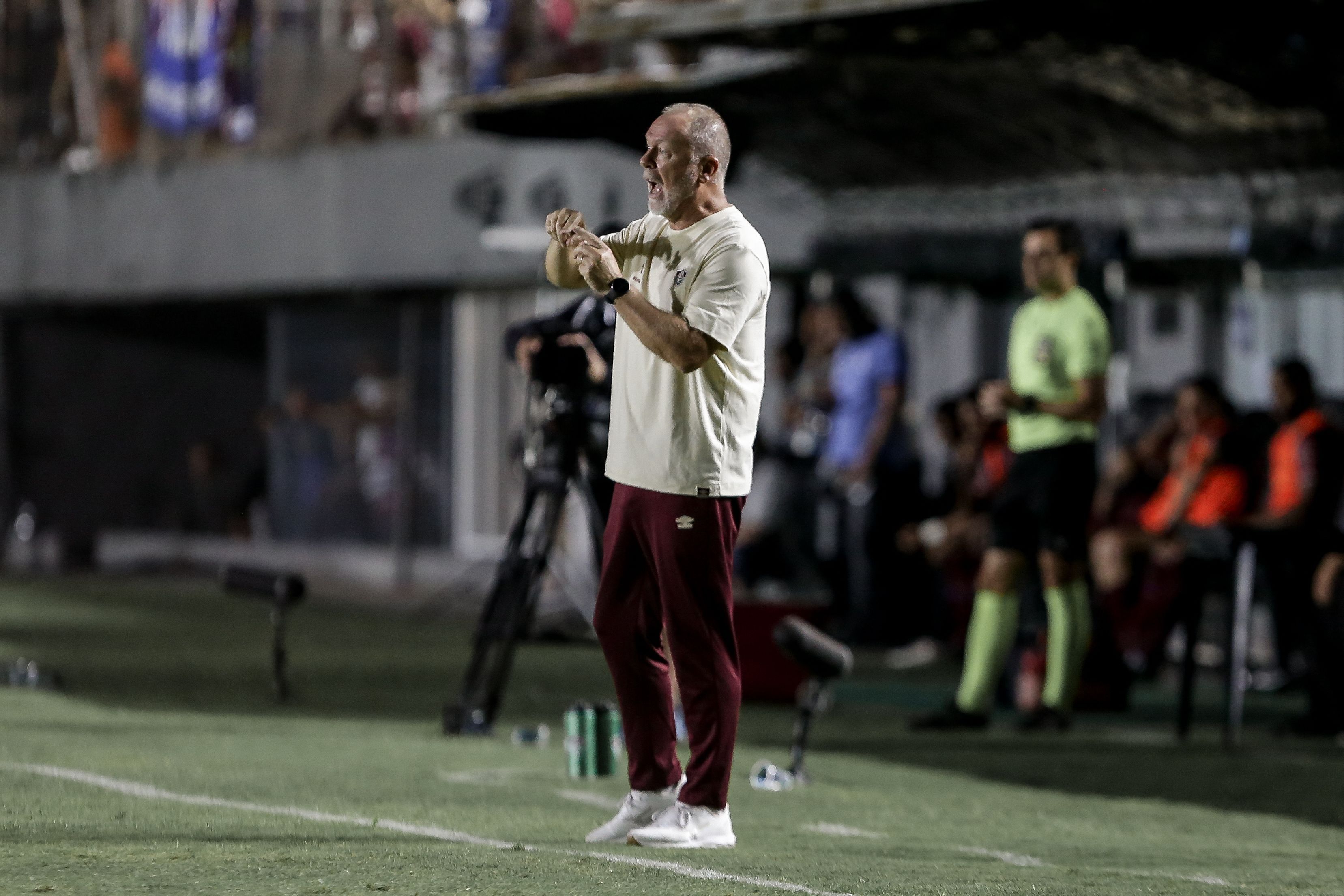 Mano Menezes enxerga Cano como o ‘divisor de águas’ do Fluminense