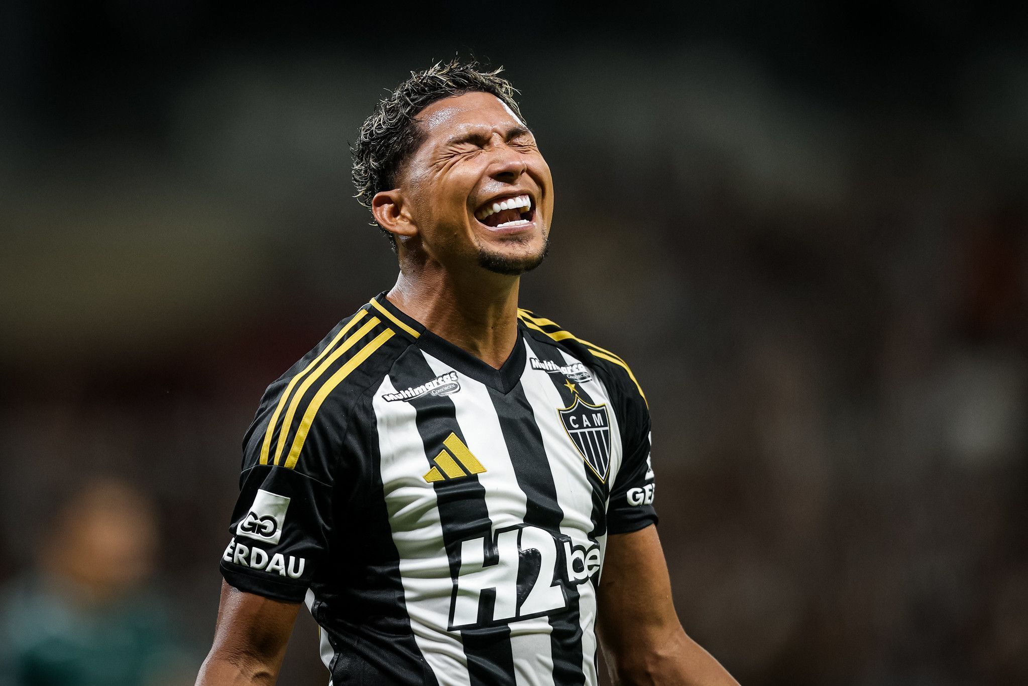 Rony celebra identificação com o Atlético e faz promessa à torcida